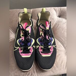 Nike Women's Black and Purple Sneakers
